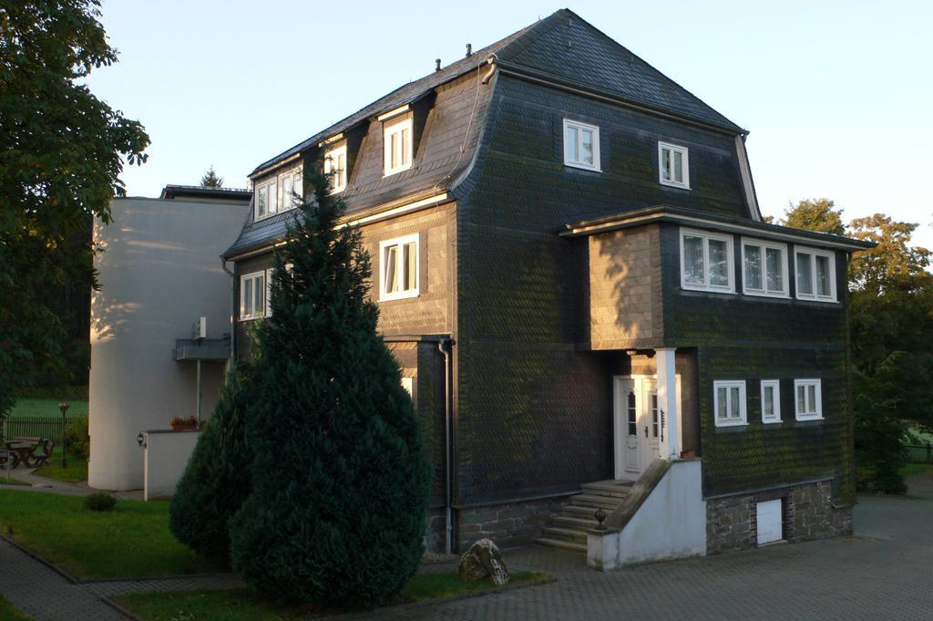 Hotel Haus Oberland Masserberg Exterior foto